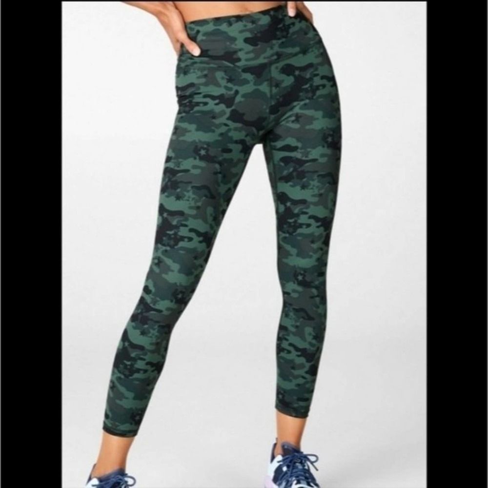 Fabletics Define Powerhold Highwaisted 7/8 Star C… - image 3